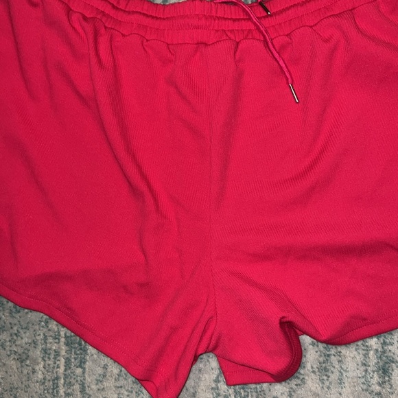 BRIGHT PINK RIBBED ATHLETIC SHORTS - Picture 5 of 6